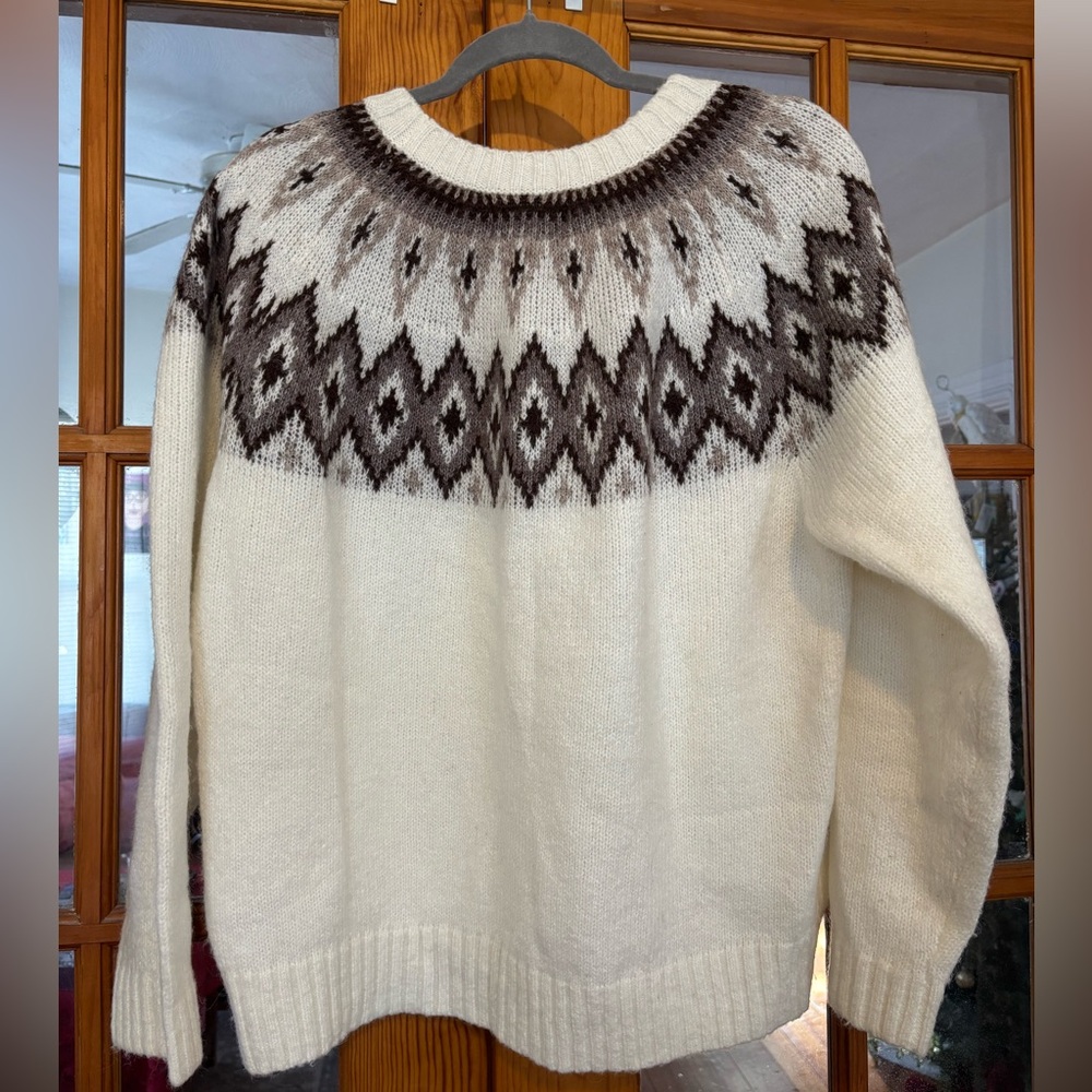 Old Navy fair isle sweater - Picture 2 of 3